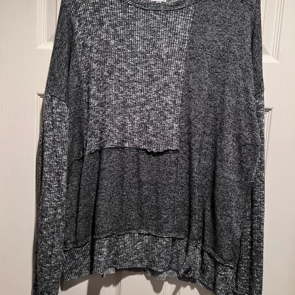 BKE Gray Crew Neck Sweater